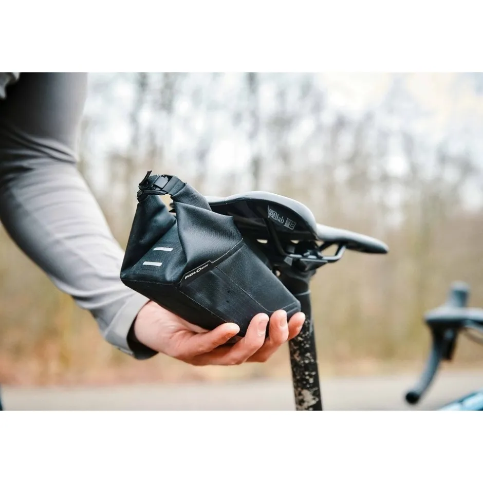 Zadeltassen < Fidlock PINCLIP Zadeltas + PINCLIP Saddle Base - 0.7L - zwart