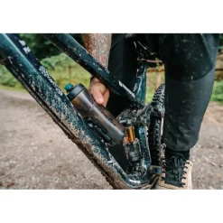 Bidons < Fidlock Twist Set Fietsfles Antibacterieel + Bike Base Mount - 600ml | transparent black
