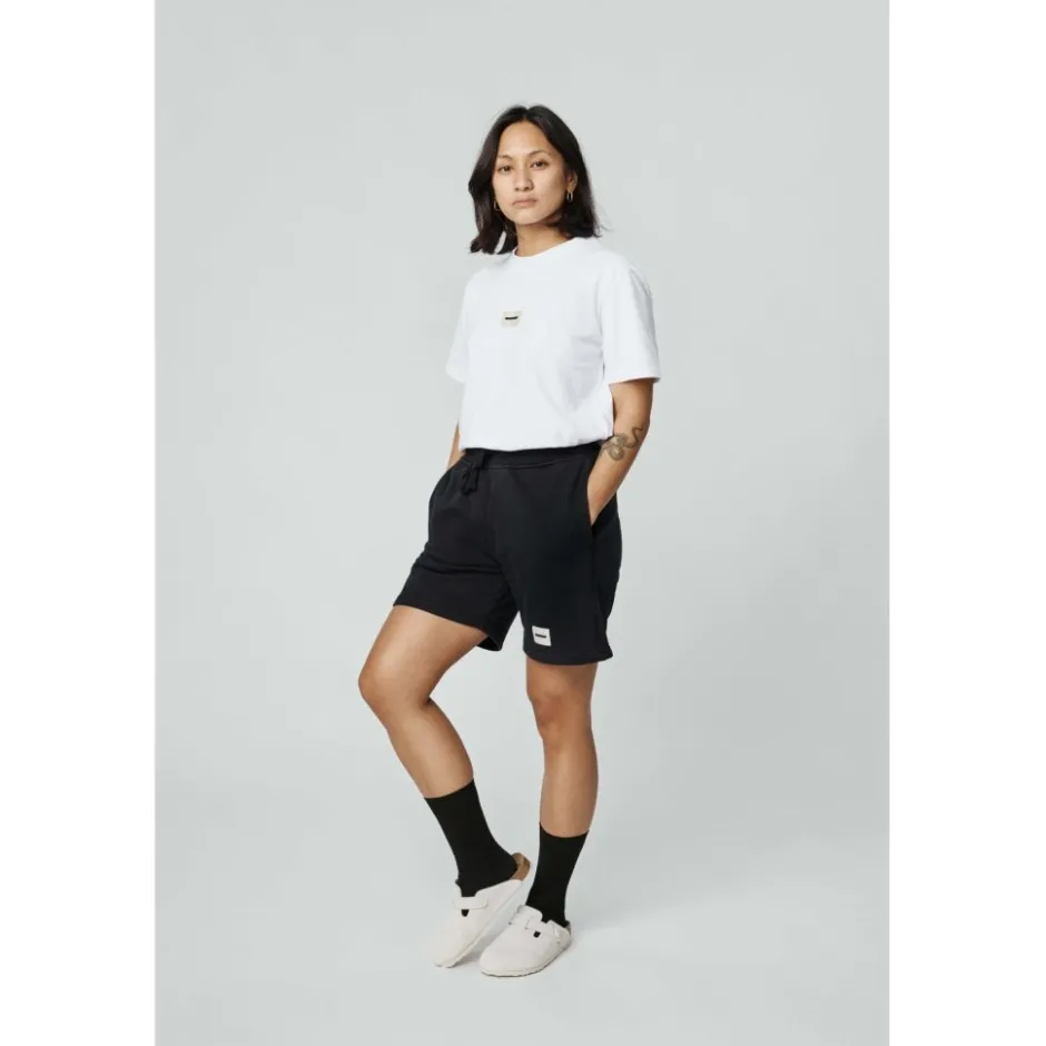 Broeken & Rokken < FINGERSCROSSED Classic Shorts - Logo - Zwart