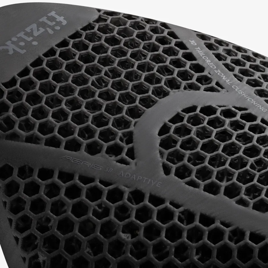 Zadels < Fizik Transiro Aeris Short Distance R1 Adaptive Zadel - zwart | 135mm