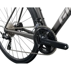 Giant TCR ADVANCED 2 - Carbon Racefiets - 2026 - Stealth Chrome