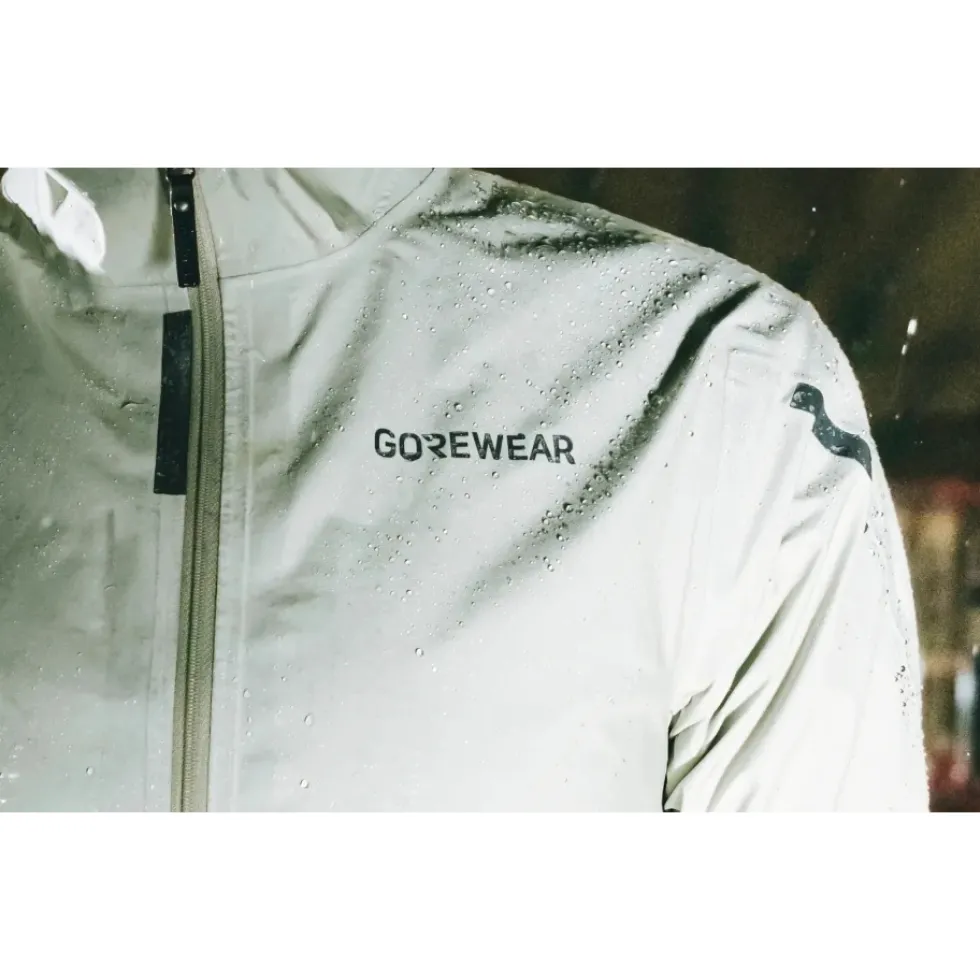 GOREWEAR Concurve GORE-TEX Jas Dames - tech beige BG00