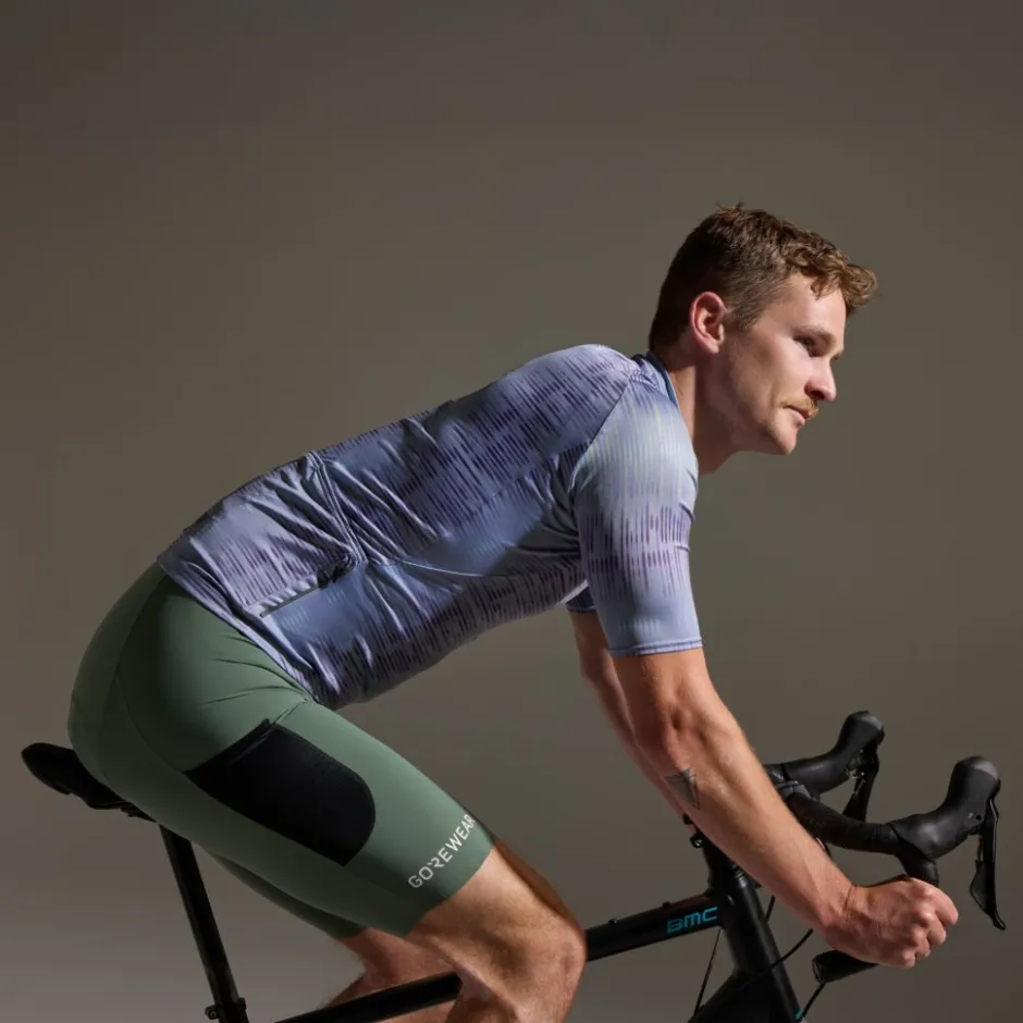 Bib Shorts|Wielrenbroeken < GOREWEAR Distance 3.0 Cargo Fietsshort et bretes voor heren - back 9900