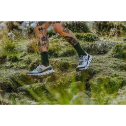 Sokken|Sokken < GOREWEAR Essential Sokken Middellang - zwart 9900