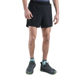 Broeken & Rokken < Icebreaker Merino 125 ZoneKnit™ peed 6" hort Heren - Zwart