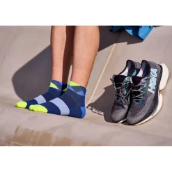 INCYLENCE Running Peaks Short Sokken - Navy Blue Canary