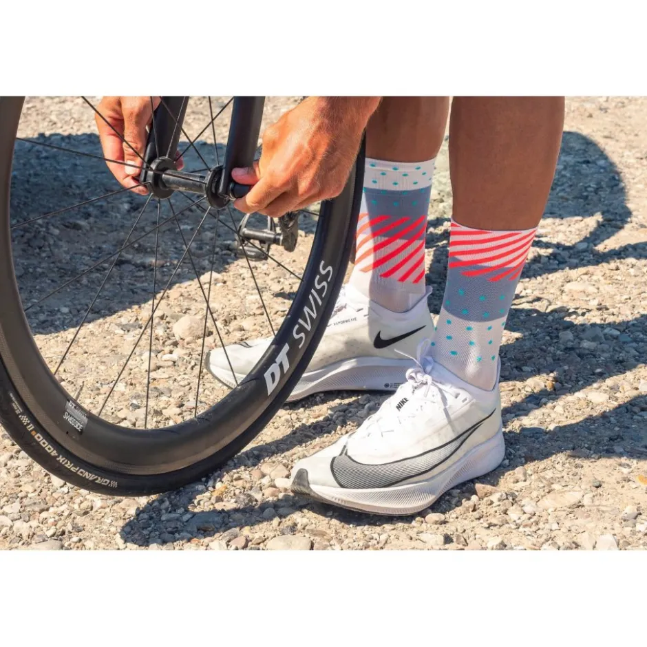 Fietssokken|Sokken < INCYLENCE Ultralight Wildness Sokken - Inferno