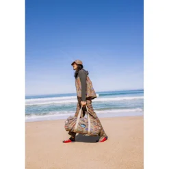 KAVU Tide Rip Reistas 46L - Zwart