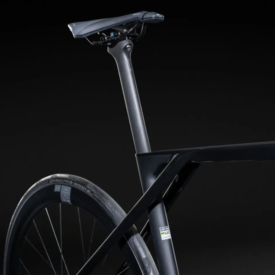 Aero Racefietsen < Lapierre XELIUS DRS 8.0 C2 - Carbon Racefiets - 2025 - zwart