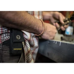 Leatherman Nylon Holster voor Multitools - Medium - Zwart