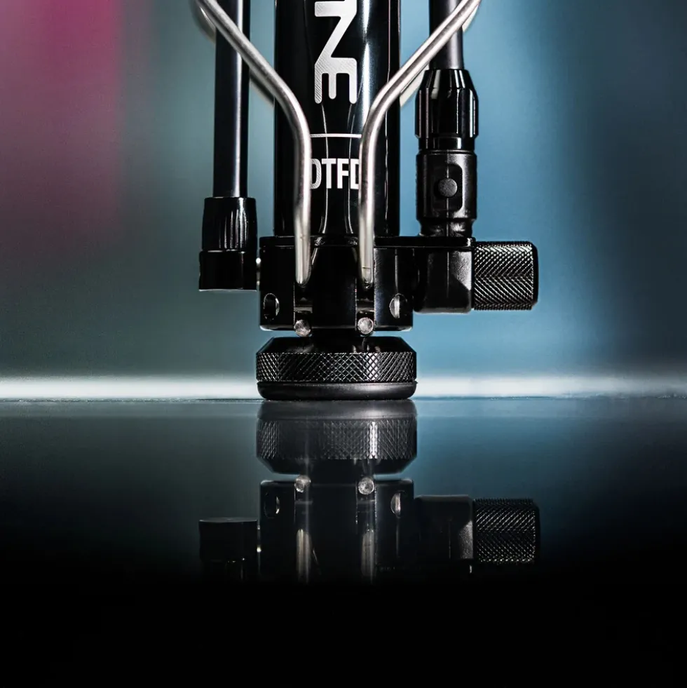 Lezyne Digital Travel Vloerpomp - zwart