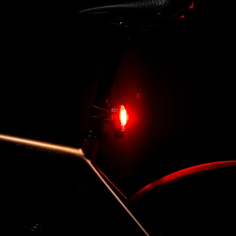 Verlichting|Achterlampen < Lezyne KTV DRIVE PRO+ Fietslamp Achteraan - zwart
