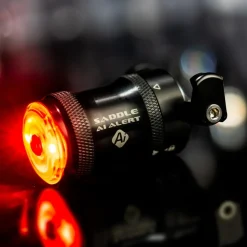 Lezyne Saddle Ai Alert 250 Fietslamp Achteraan + Remlicht - satin black