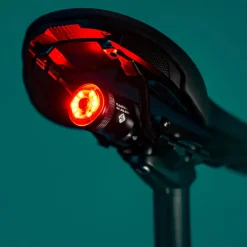 Lezyne Saddle Ai Alert 250 Fietslamp Achteraan + Remlicht - satin black