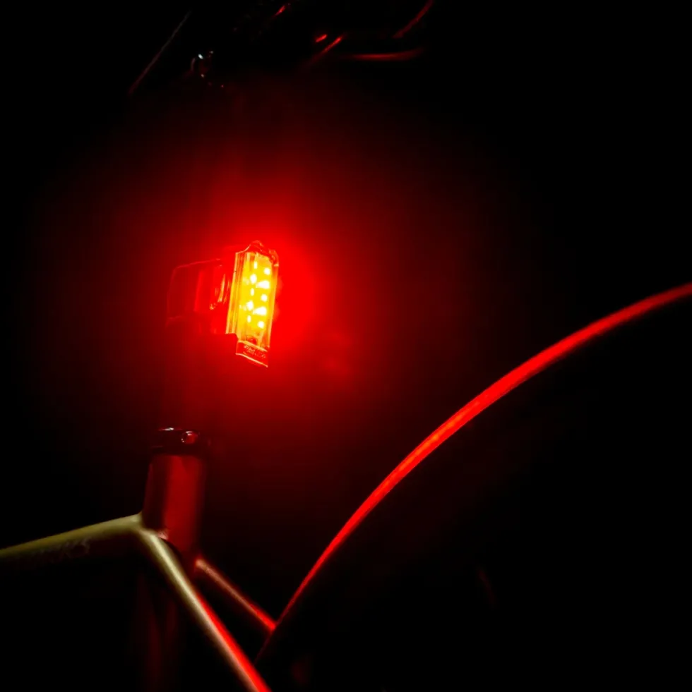 Lezyne Strip Drive Pro 400+ Fietslamp Achteraan - zwart