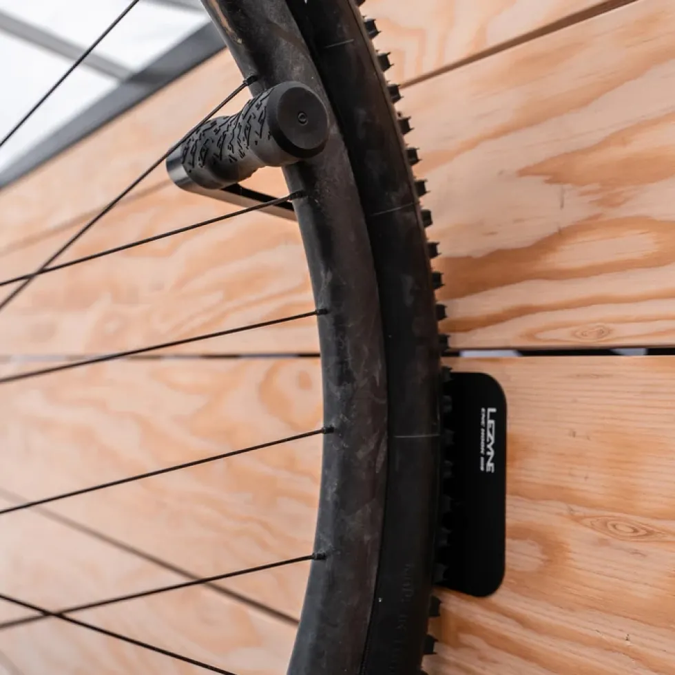 Lezyne Wheel Hook CNC - black
