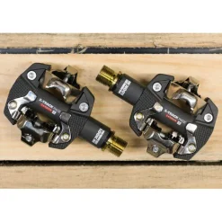 Klikpedalen < LOOK X-Track Race Carbon Ti Pedalen - zwart