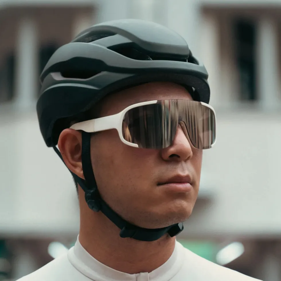 Lumos Ultra Fly MIPS Helm + Firefly Helmlicht - Phantom White