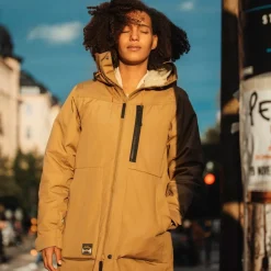 Jacks < Lundhags Knak Pie Parka Daes - Zwart 900
