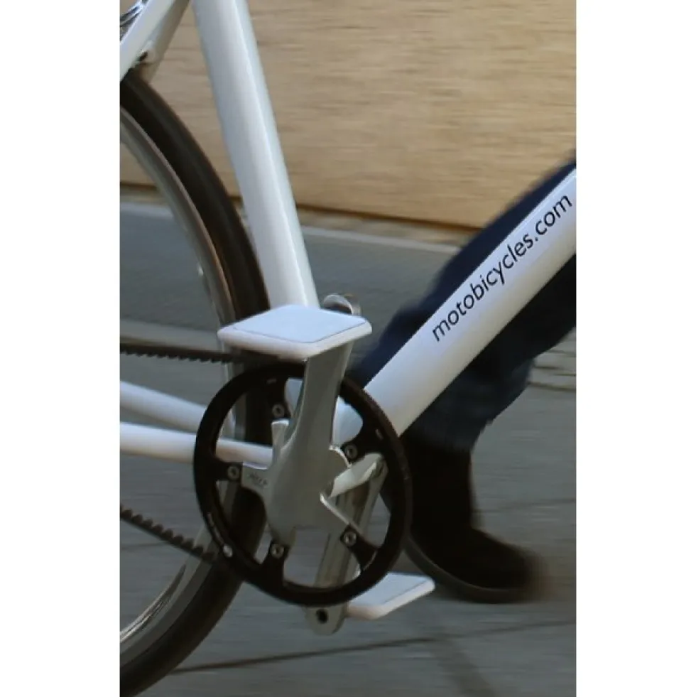 MOTO Colour Pedal - White