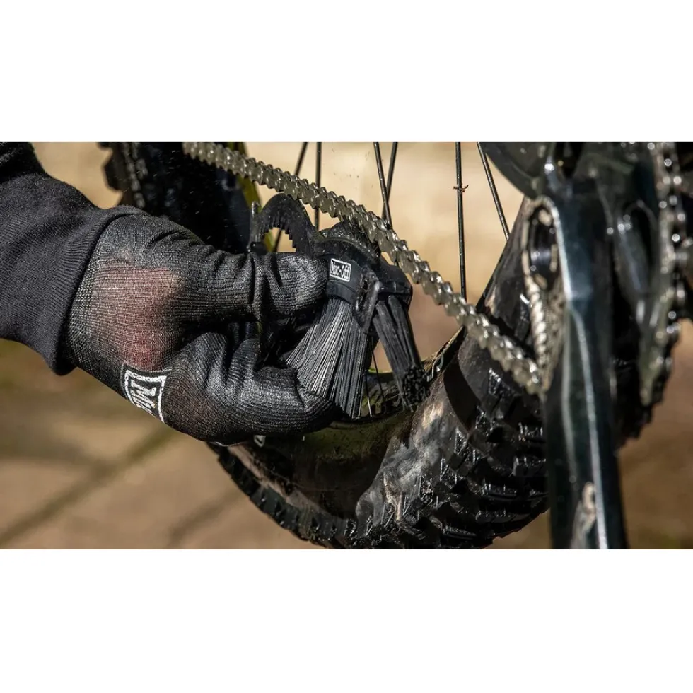 Muc-Off Claw Brush