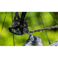 Muc-Off Claw Brush