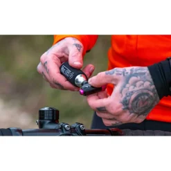 Co² Pompen < Muc-Off Road Inflator Kit Co2