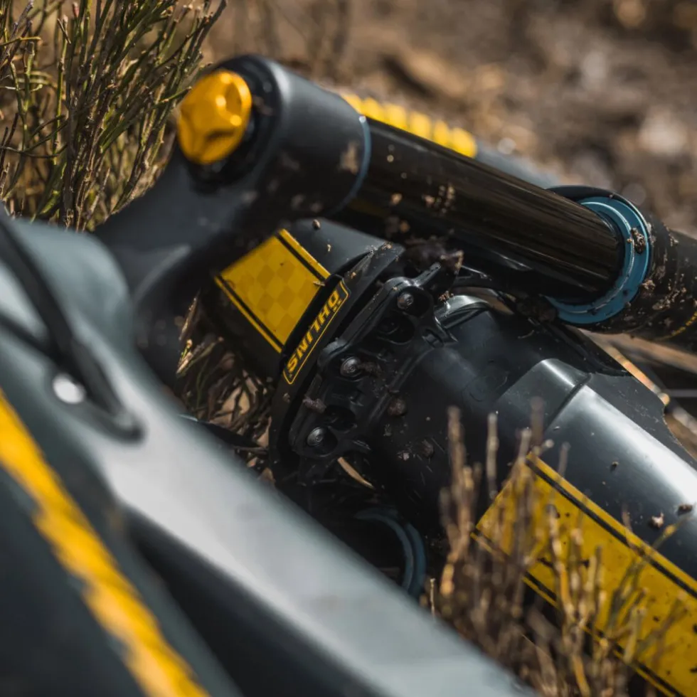 Mudhugger EVO Bolt-On Adapter for Öhlins Forks