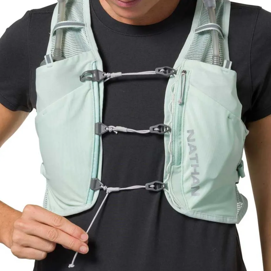 Rugzakken & Drinksystemen < Nathan Sports Pinnacle Breeze Hardloopvest dames - 4L - surf spray/reflective silver