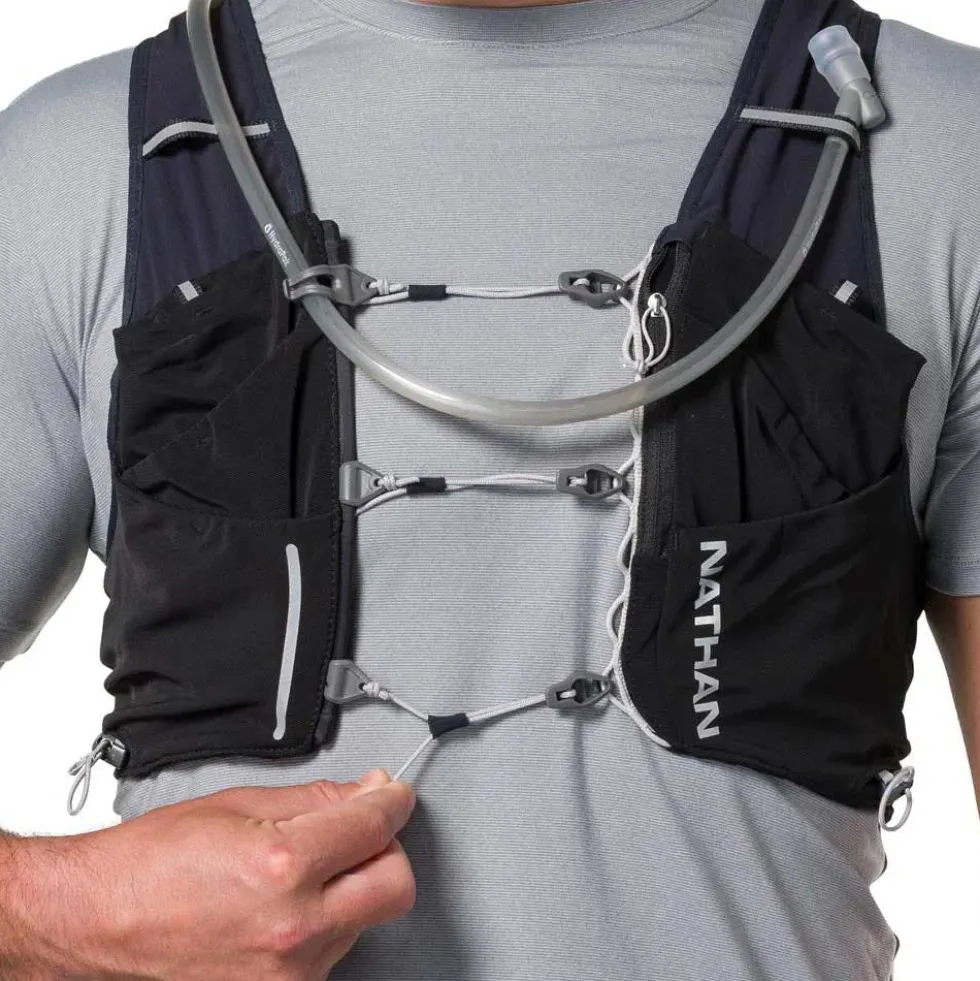 Nathan Sports Pinnacle Pro Hydratatie Race Vest - 12L - black/reflective silver