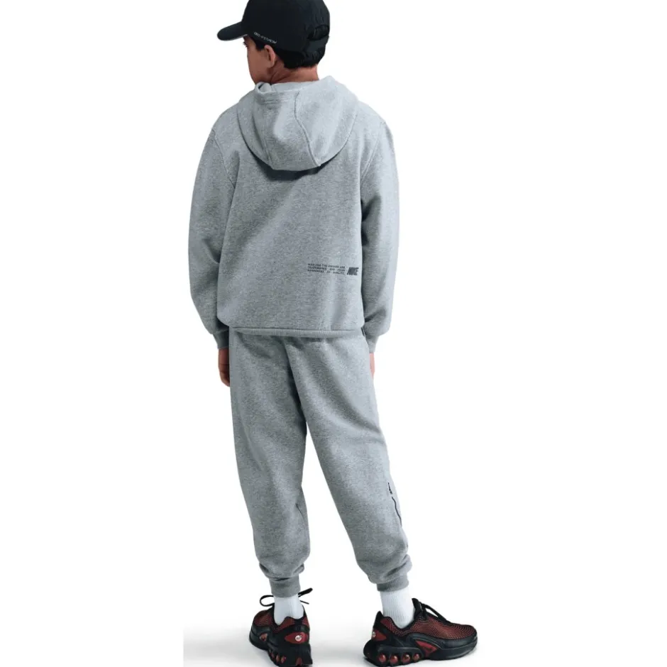 Broeken & Rokken < Nike portwear Club Fleece Joggingbroek Kinderen - dark grey heather/bae grey/black HV0393-063