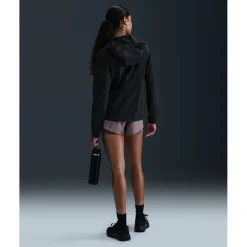 Jassen & Vesten < Nike Swift Repe Packabe Hardoopjas Dames - back/refective siver HQ0650-010