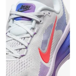 Hardloopschoenen Voor Op De Weg|Schoenen < Nike Vomero 18 Hardloopschoenen Dames - white/violet mist/sapphire/hot lava HM6804-112