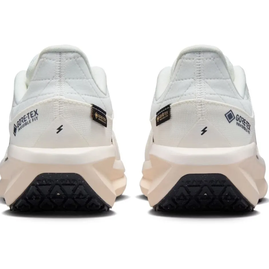 Hardloopschoenen Voor Op De Weg|Schoenen < Nike Winflo 11 GORE-TEX Hardloopschoenen Dames - sail/anthracite-guava ice-crimson tint FQ1359-100
