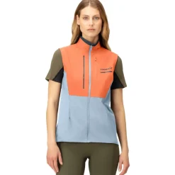 Norrona senja aero90 Vest Dames - Flamingo/Blue Fog