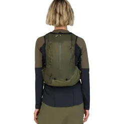 Norrona senja econyl70 15L Rugzak - Olive Night