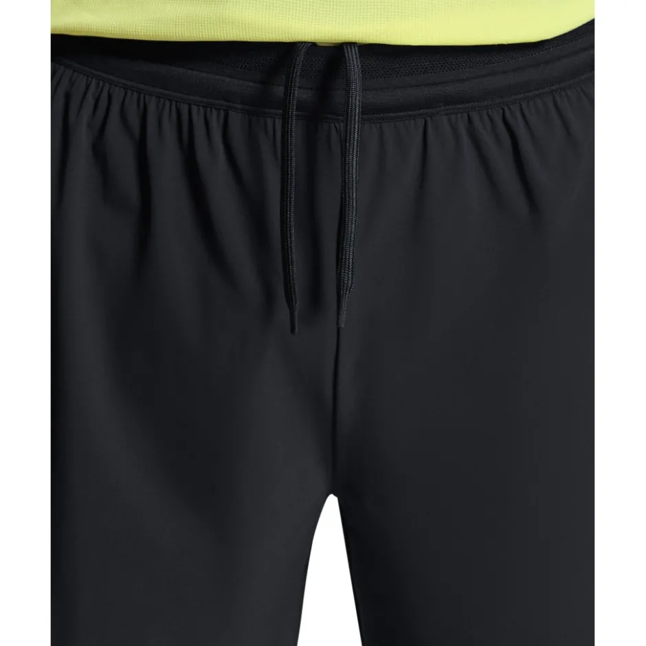 Broeken & Rokken < On Running On 5" Perforance 2-in-1 Hardoopshort Heren - Zwart