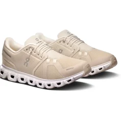 On Cloud 6 Schoenen Dames - Breed - Pearl | White