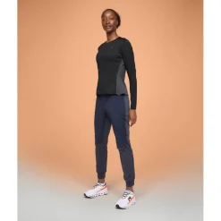 On Performance Long-T Shirt met Lange Mouwen Dames - Black | Eclipse