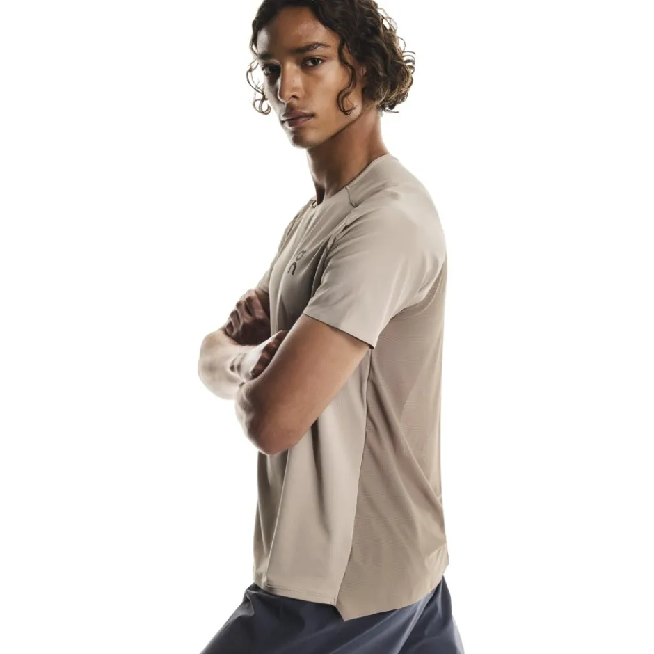 T-Shirts En Tops < On Running On Perforance-T Hardoophirt Heren - Deert | Cinder