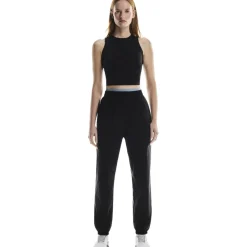 On Studio Crop Fitness top dames - Zwart