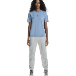 Shirts & Midlayers < On Running On Trek-T T-Shirt Daes - Chabray