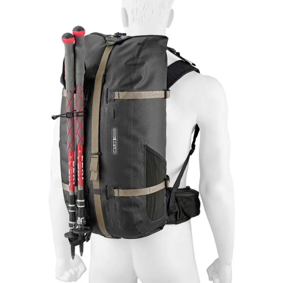 Rugzakken & Drinksystemen < ORTLIEB Atrack Rugzak - 45L - petrol