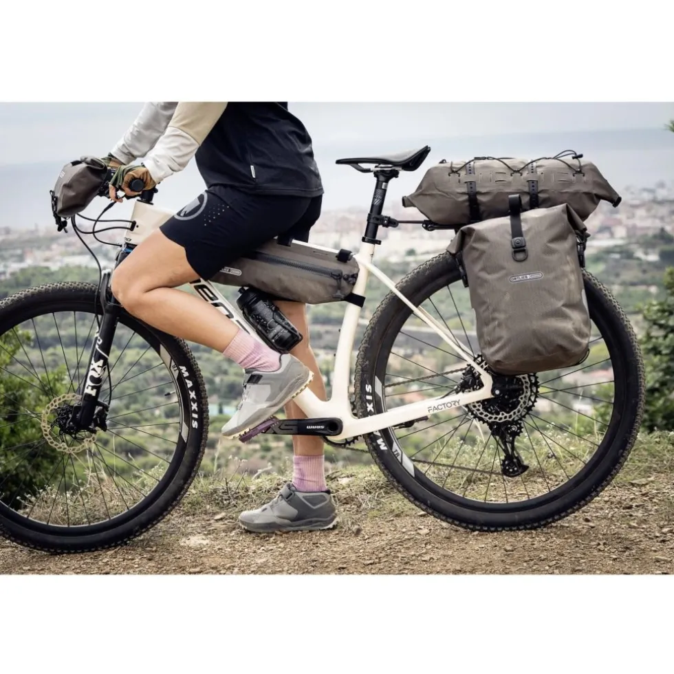 ORTLIEB Gravel-Pack Single - QL2.2 Bagagetas - 14.5L - dark sand