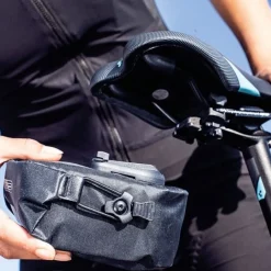 Zadeltassen < ORTLIEB Micro Zadeltas - 0.8L - zwart mat