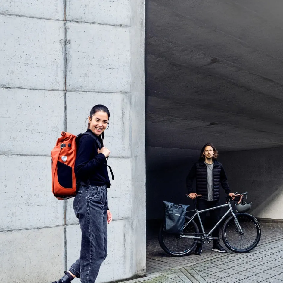 Bagagedragertassen < ORTLIEB Vario PS QL3.1 Fietstas | Rugzak - 26L - zwart
