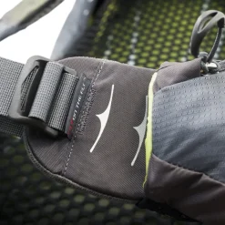 Rugzakken & Drinksystemen < Osprey Atmos AG 50 Rugzak - Black