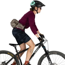 Osprey Seral 7 Heuptas + 1.5L Drinkzak - Raven Black