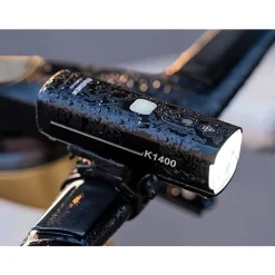 Ravemen K1400 Fietslamp Vooraan - Zwart