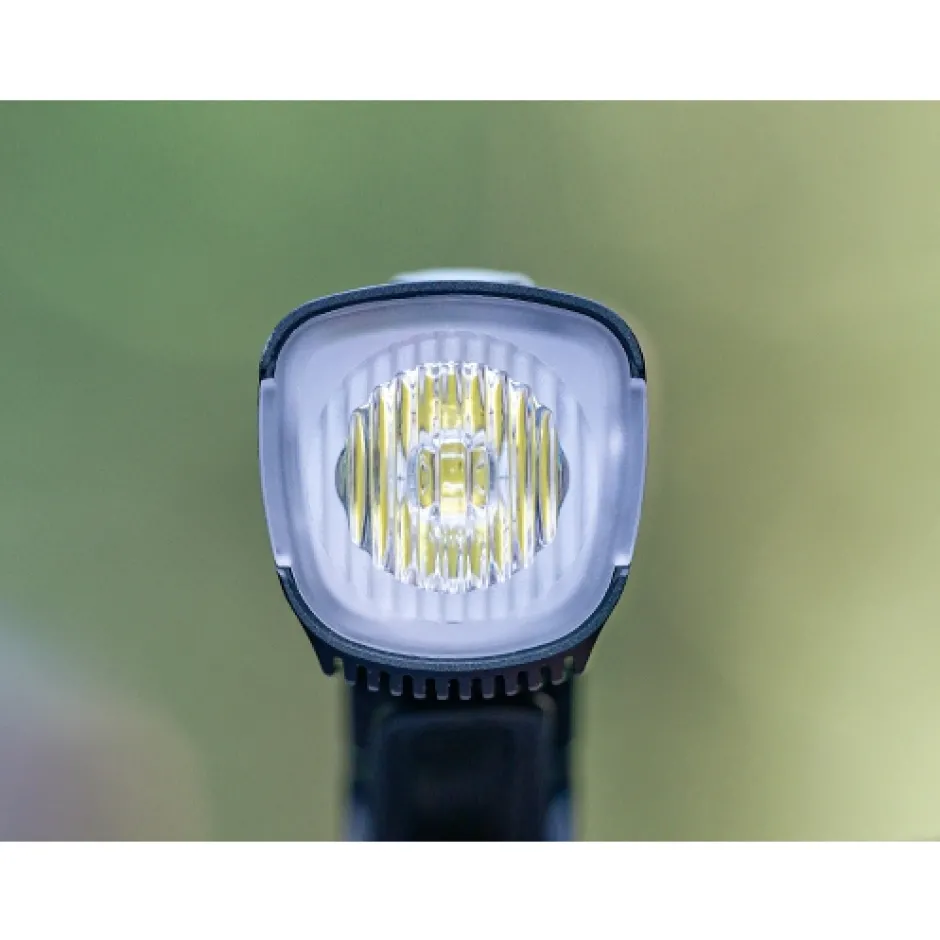 Voorlampen|Verlichting < Ravemen K1000 Fietslamp Vooraan - Zwart